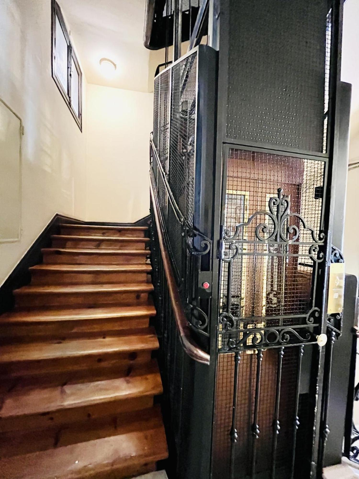 Dplace To Be - Luxury Apartment In Historic Center Madrid Exterior foto